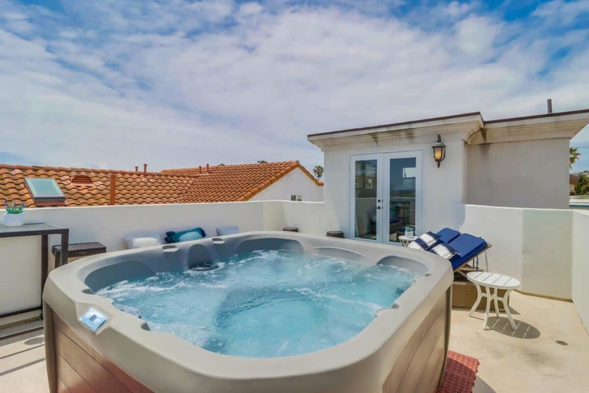 Rooftop Patio Hot Tub Ac & Bay Views